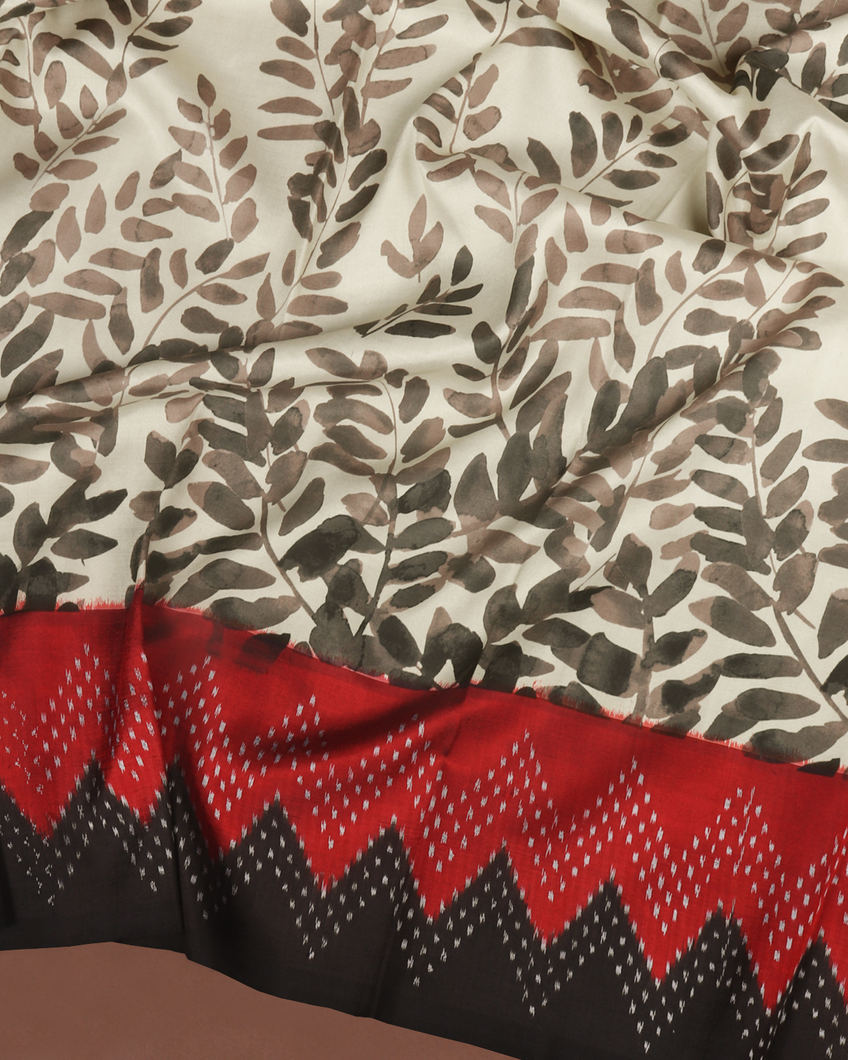 Off-White Ikat Silk Saree T3559084