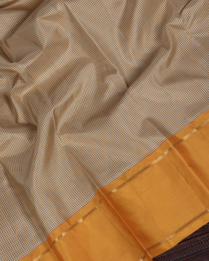Cream And Beige Handwoven Kanjivaram Silk Saree T3426214