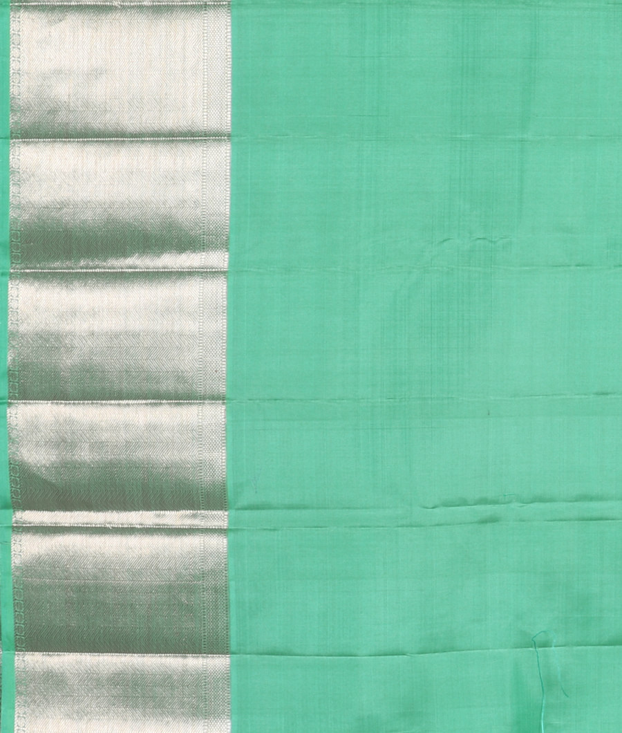 Green Handwoven Kanjivaram Silk Saree T3595093