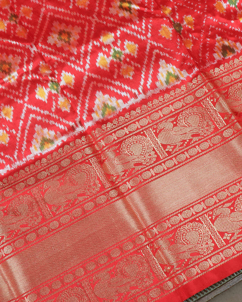 Off-White Ikat Silk Saree T3572103