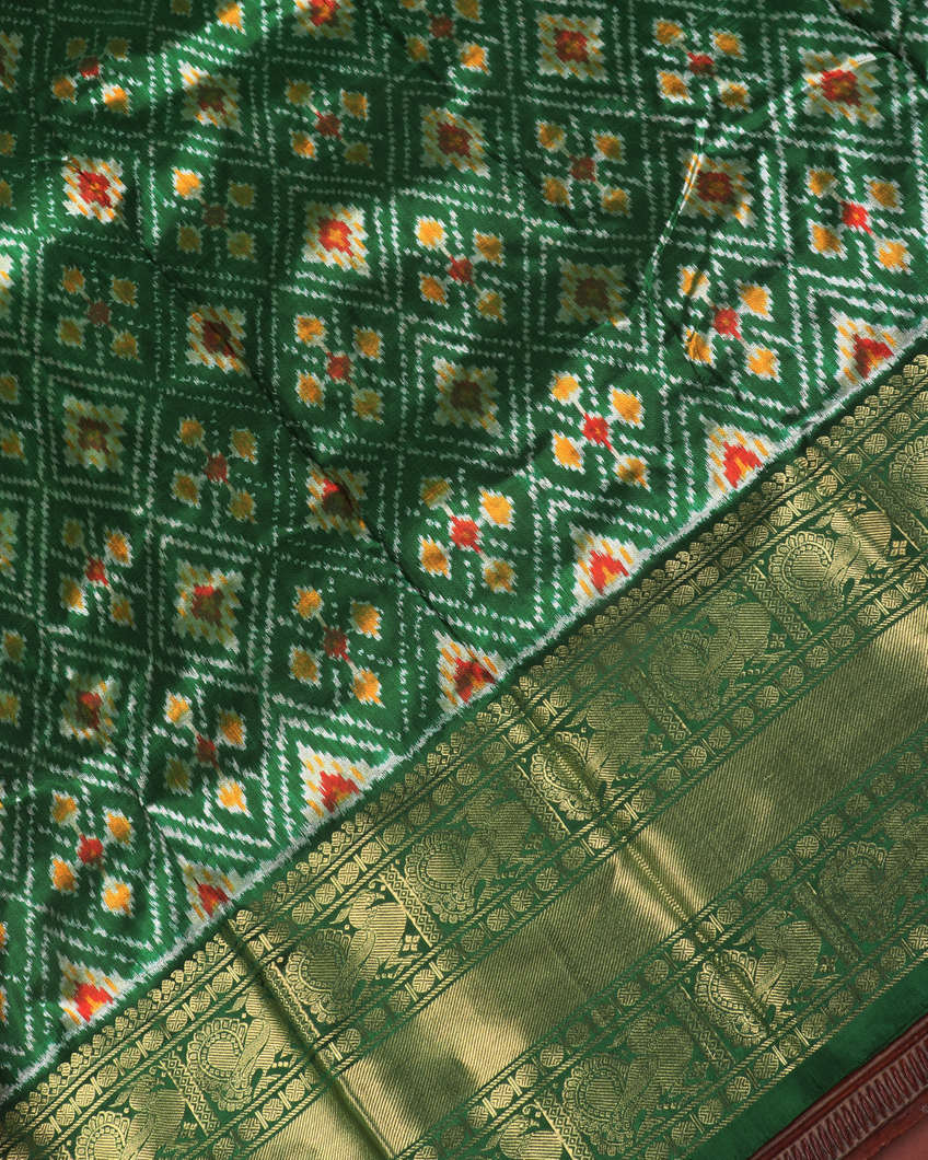 Red Ikat Silk Saree T3572083