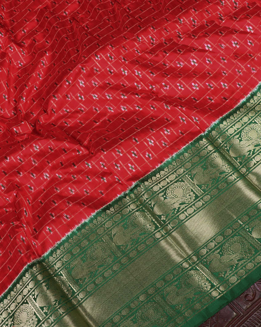 Red Ikat Silk Saree T3572084