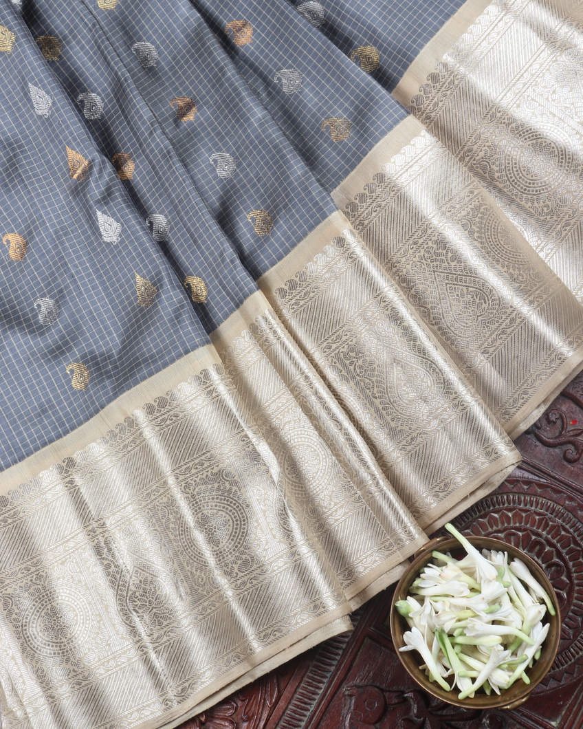 Grey Gadwal Silk Saree T3587743
