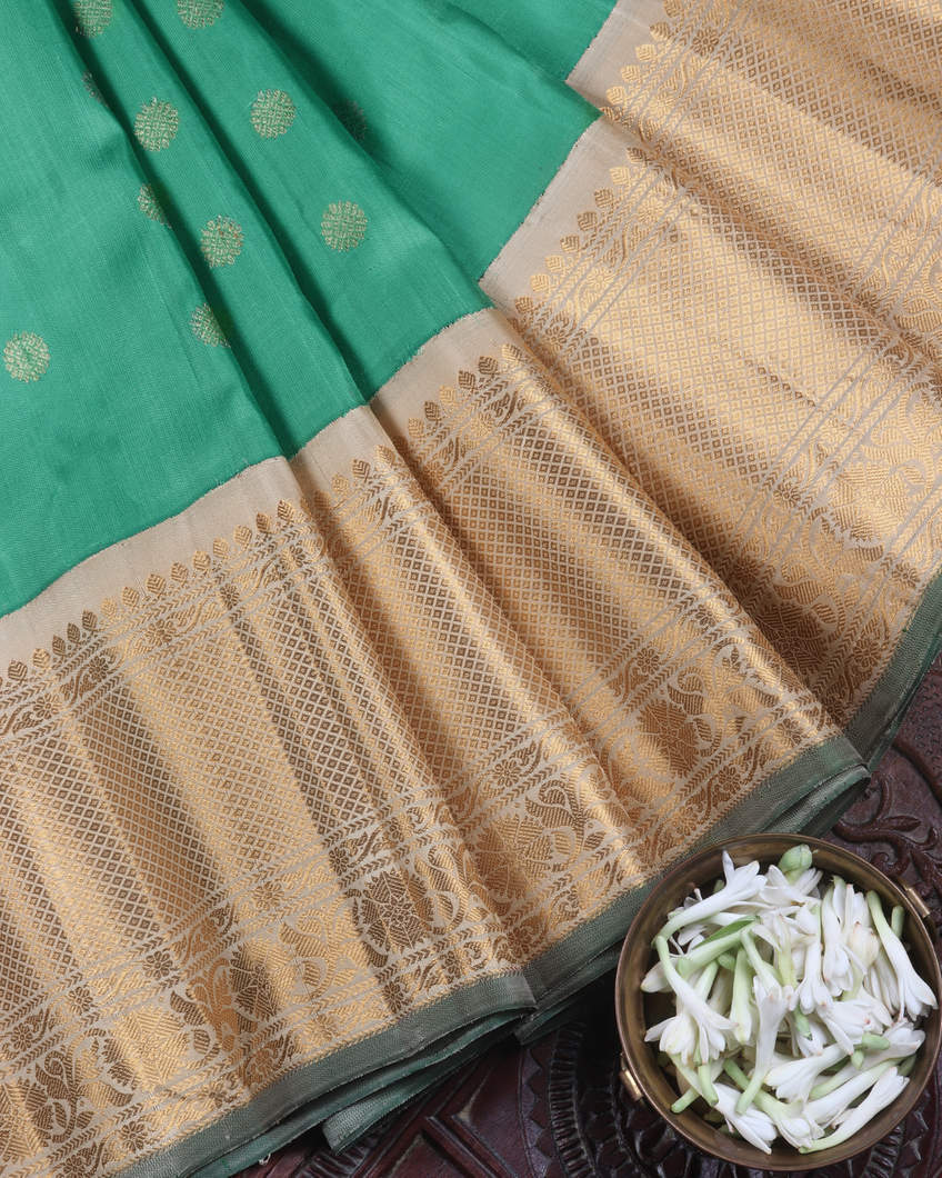 Green Gadwal Silk Saree T3587713