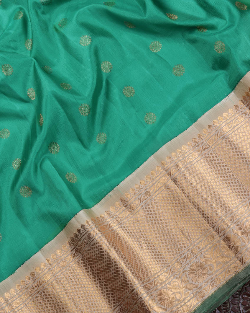 Green Gadwal Silk Saree T3587715