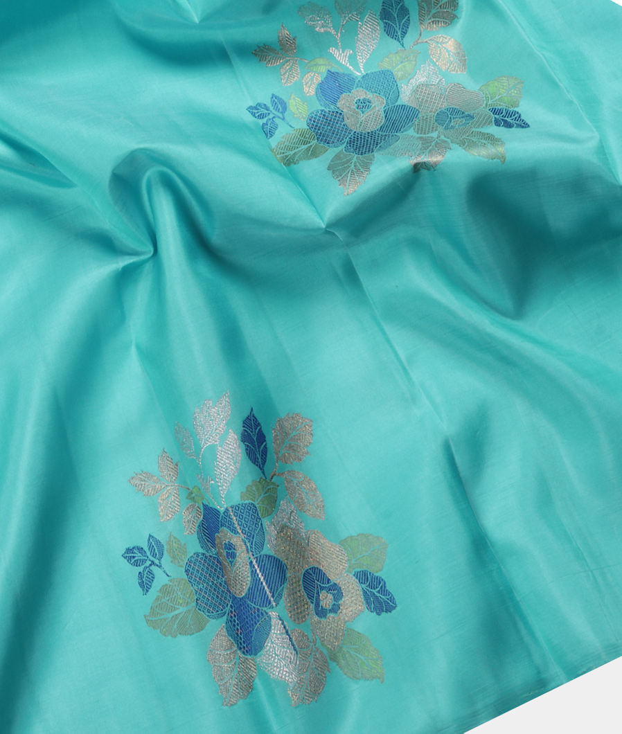 Turquoise Blue Handwoven Kanjivaram Silk Saree T3492334