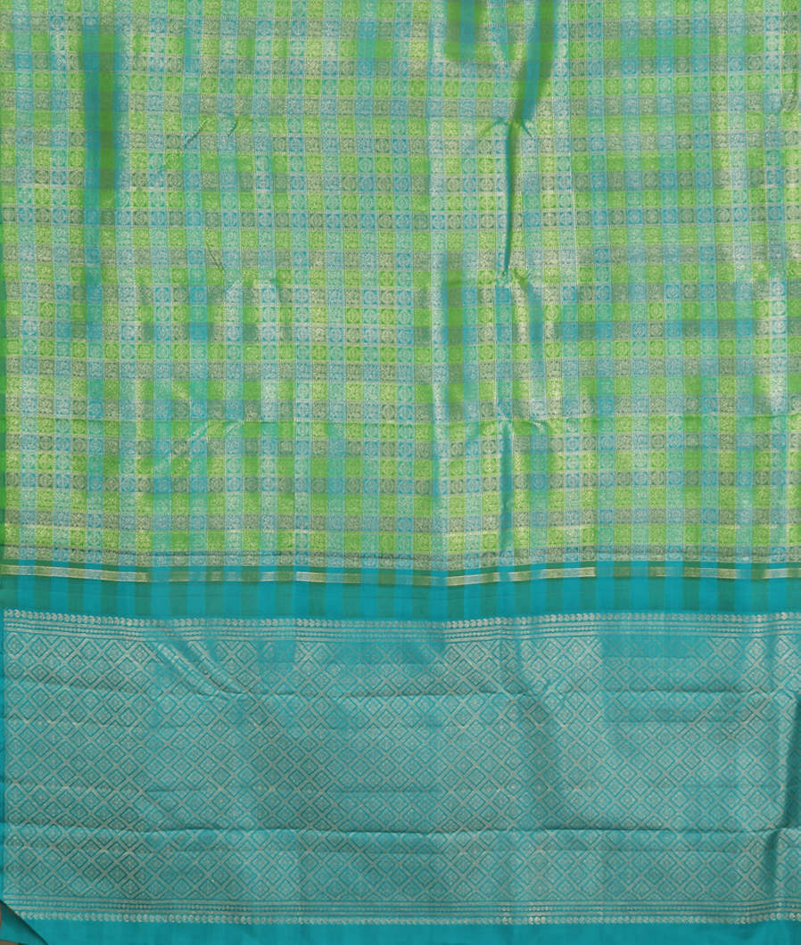 Green and Blue Handwoven Kanjivaram Silk Saree T1242284