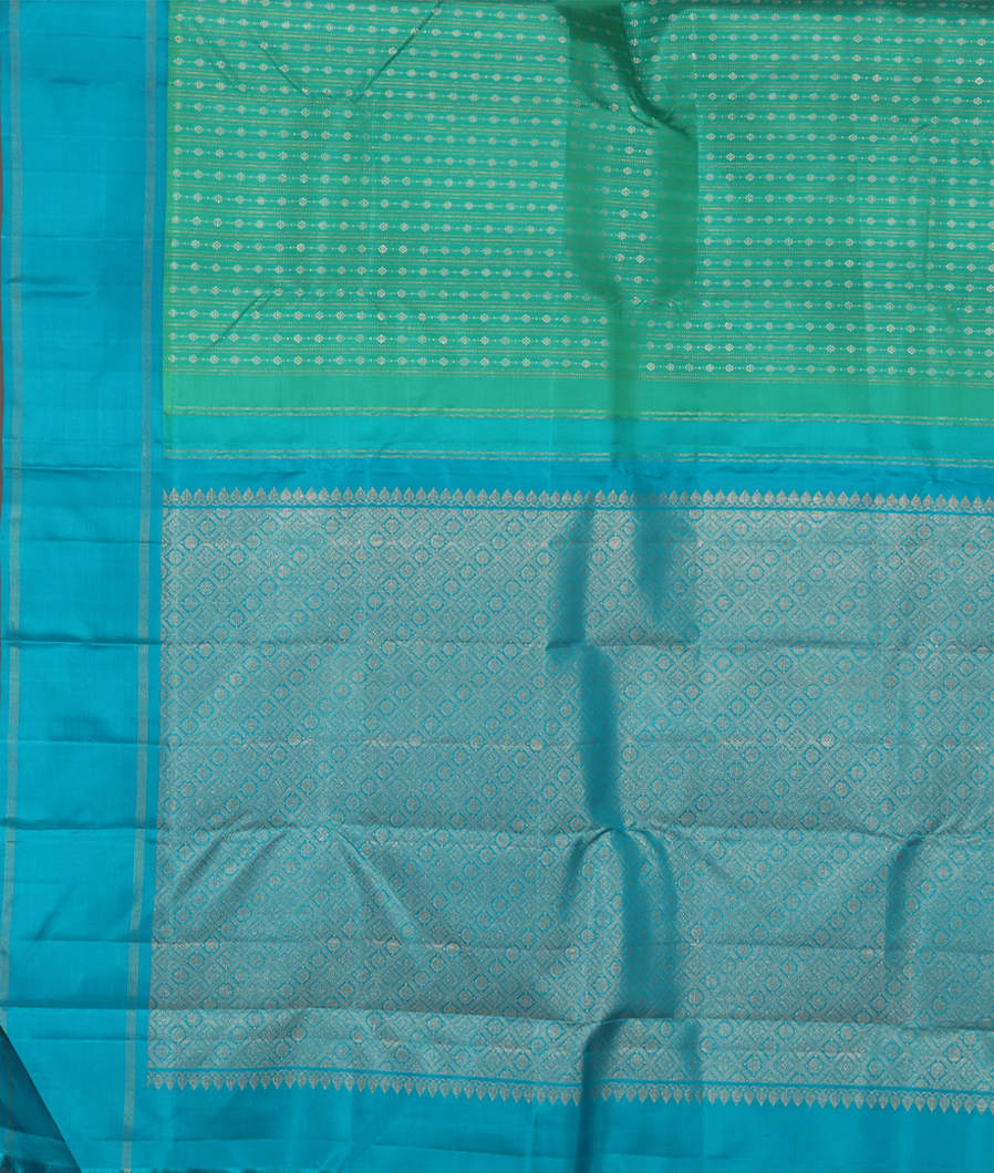 Green Handwoven Kanjivaram Silk Saree T3475834