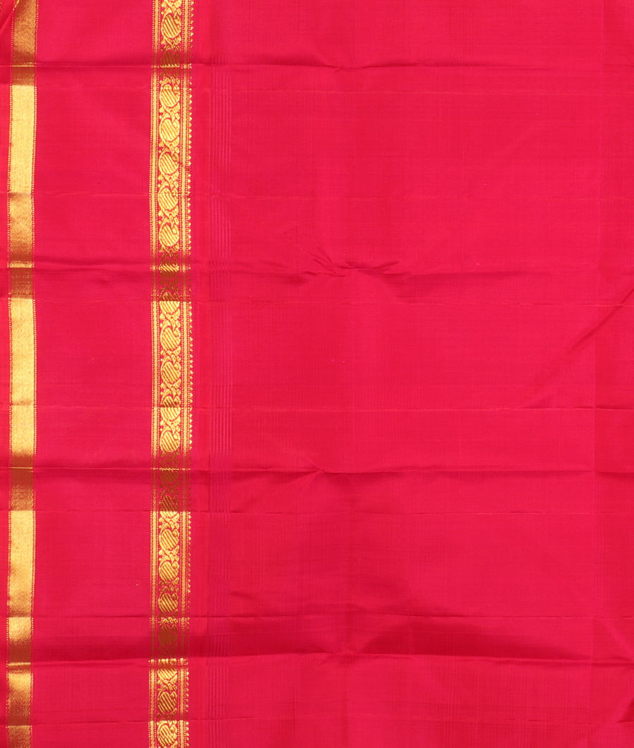 Cream and Beige Handwoven Kanjivaram Silk Saree T3025383