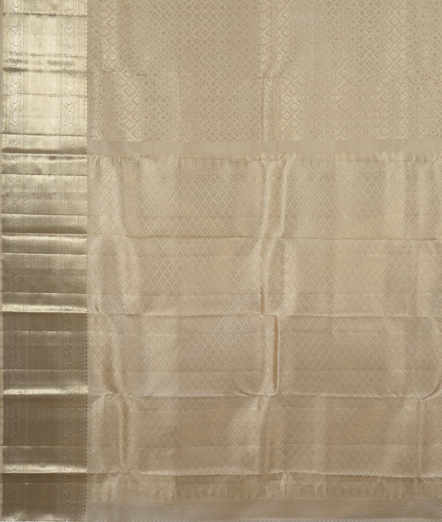 Cream Handwoven Kanjivaram Silk Saree T3052934
