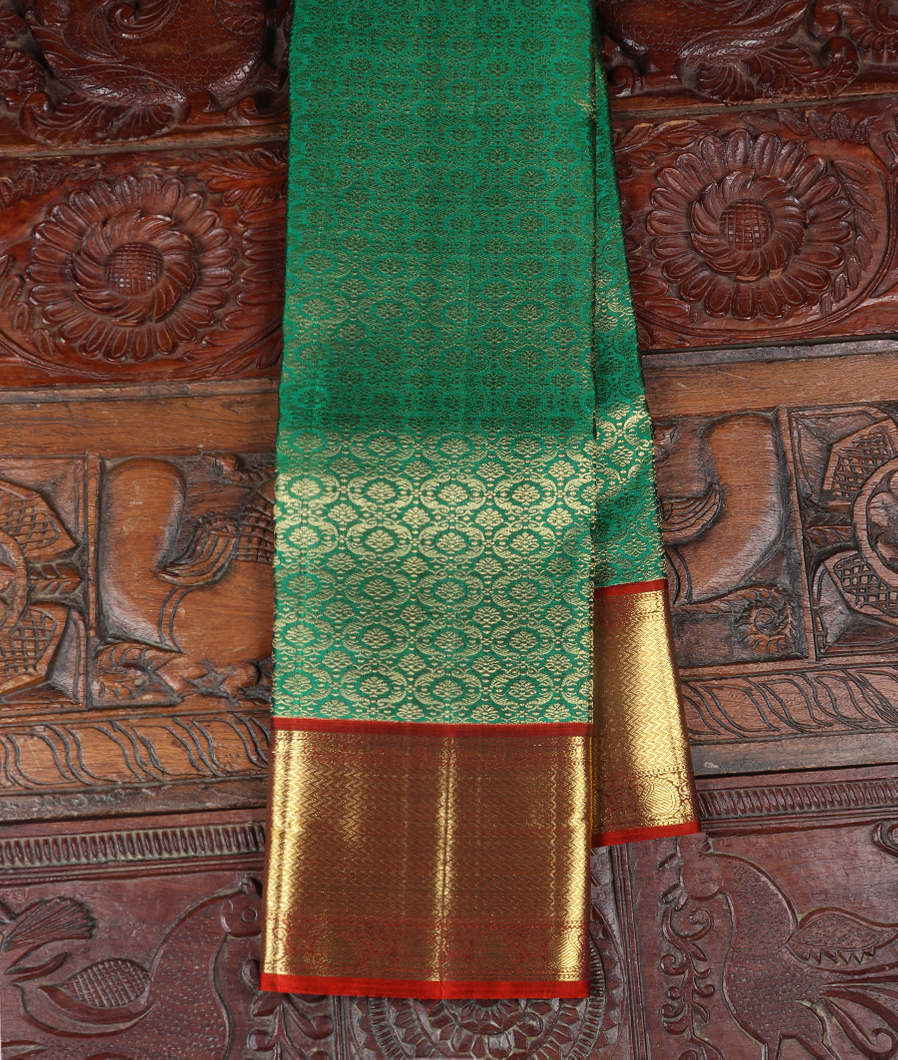 Green Handwoven Kanjivaram Silk Saree T353037-image