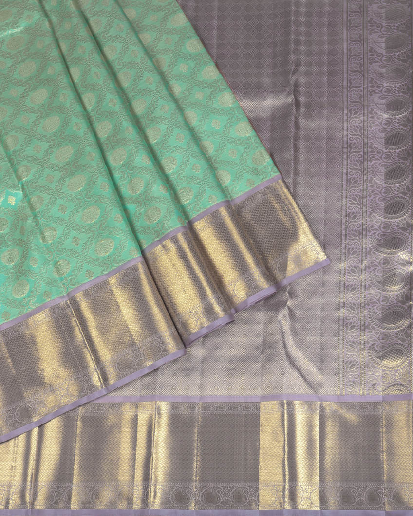 Green Handwoven Kanjivaram Silk Saree T3629342