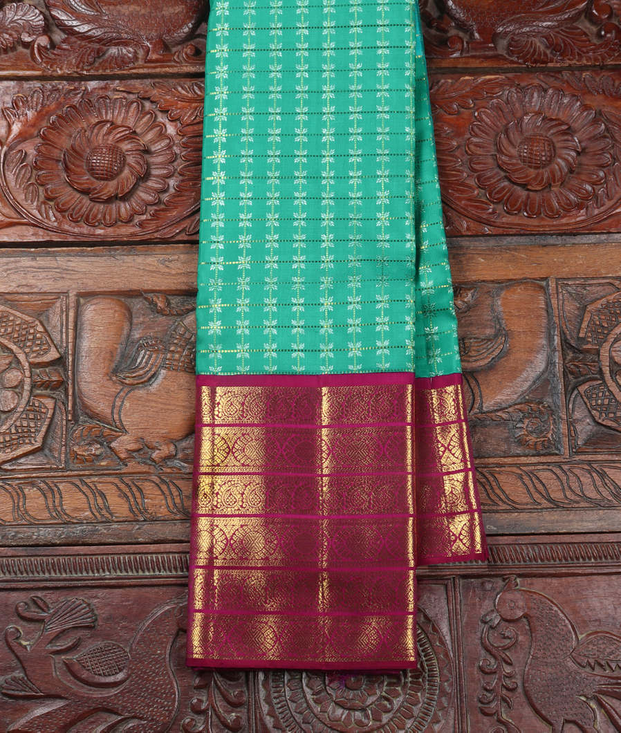 Green Handwoven Kanjivaram Silk Saree T346117-image