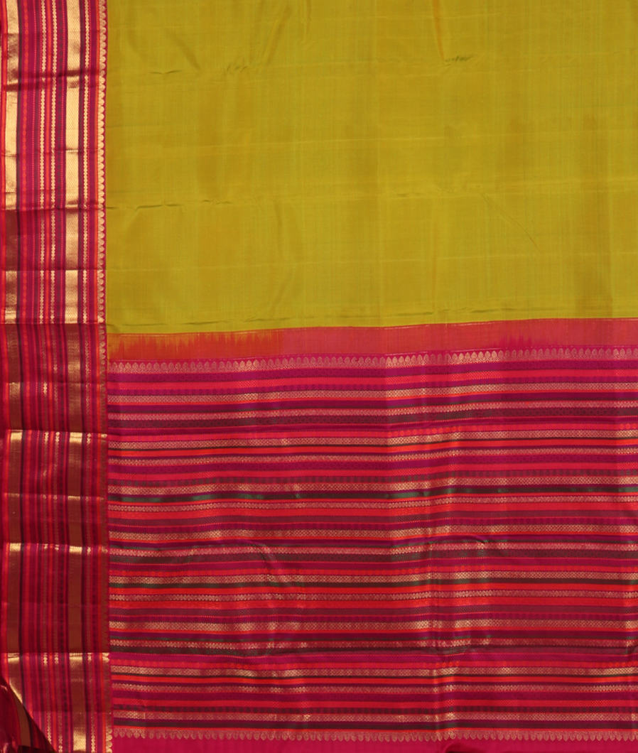 Green Handwoven Kanjivaram Silk Saree T3601784