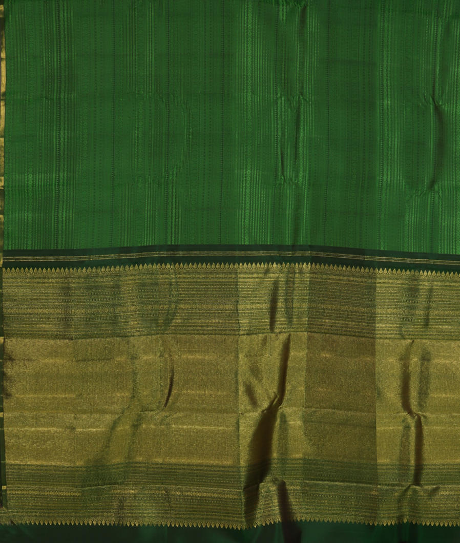 Green Handwoven Kanjivaram Silk Saree T3616834
