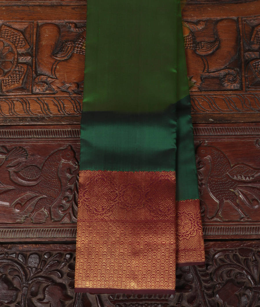 Green Handwoven Kanjivaram Silk Saree T361160-image
