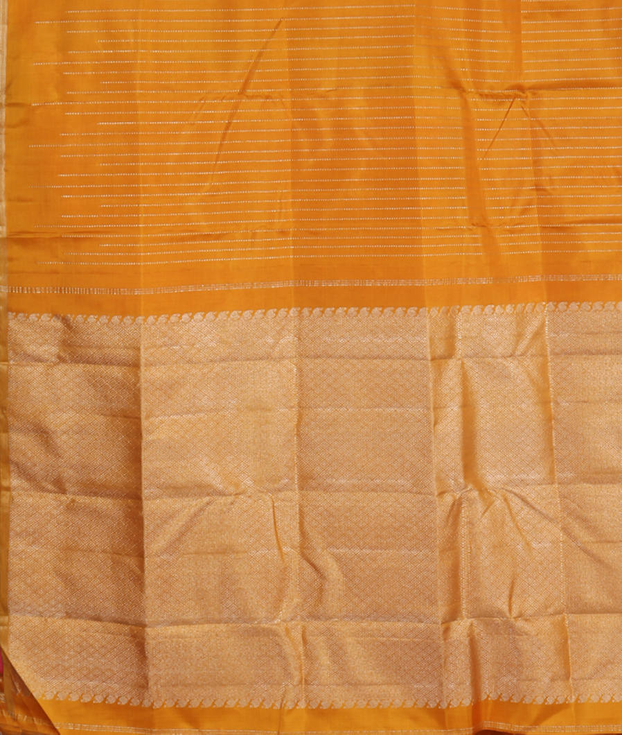 Yellow Handwoven Kanjivaram Silk Saree T3677334