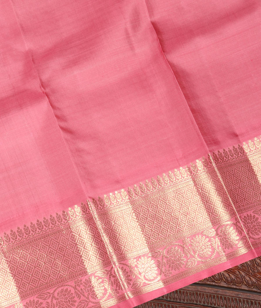 Green Handwoven Kanjivaram Silk Pavadai T3607292
