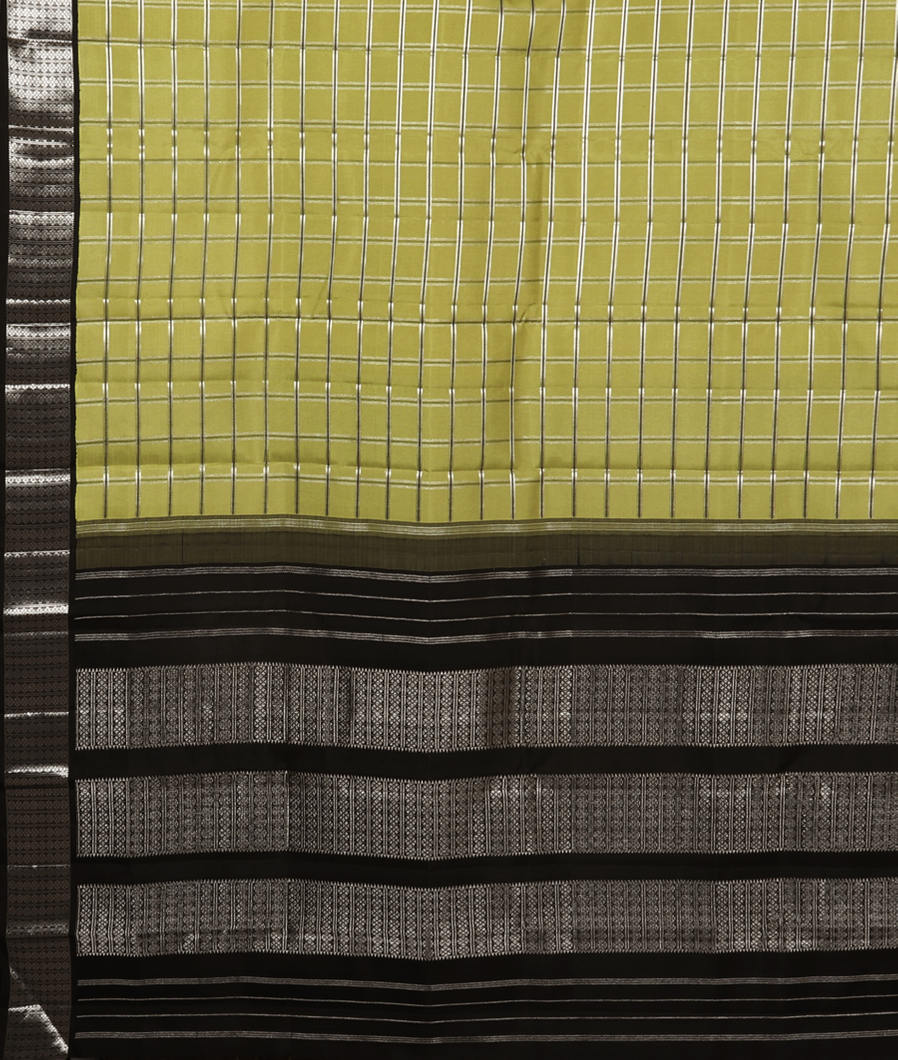 Green Handwoven Kanjivaram Silk Saree T3676924