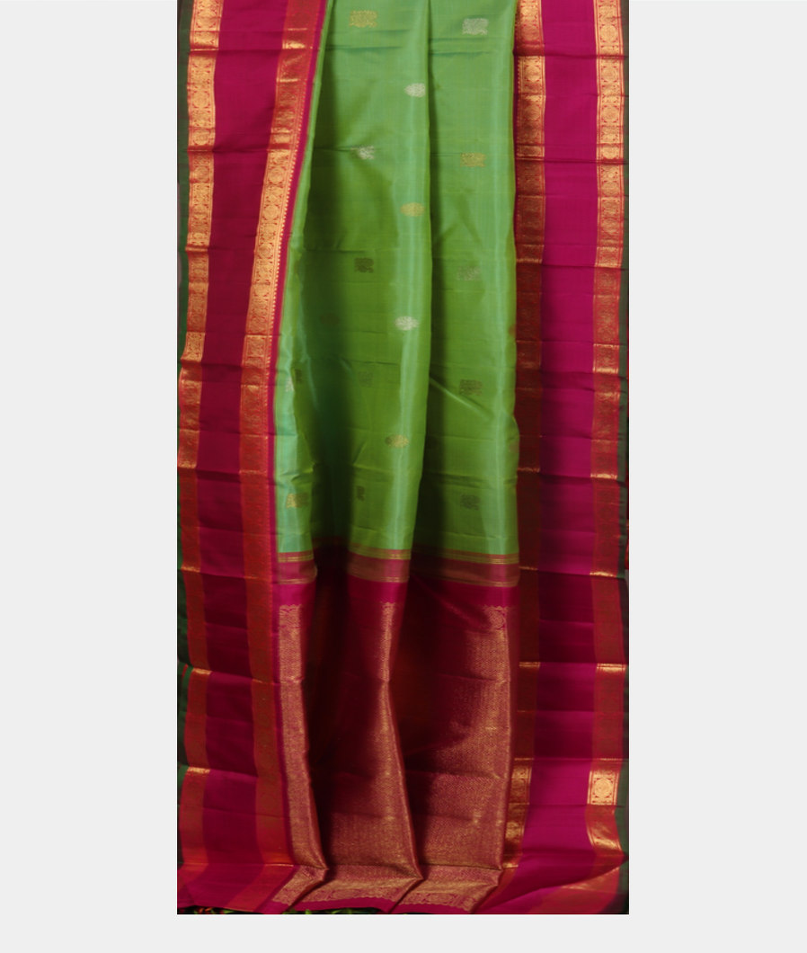 Green Handwoven Kanjivaram Silk Saree T3747202