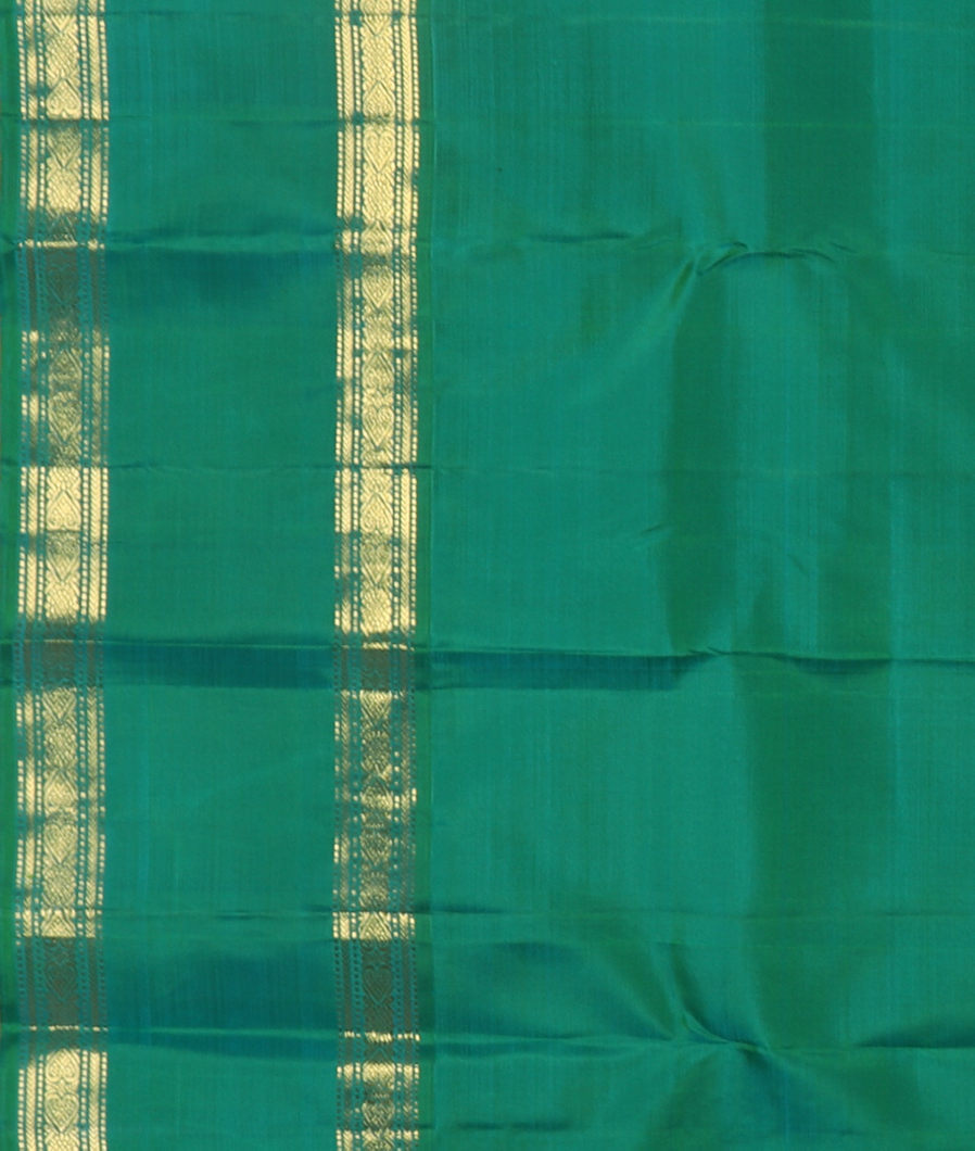 Green Handwoven Kanjivaram Silk Saree T3747343