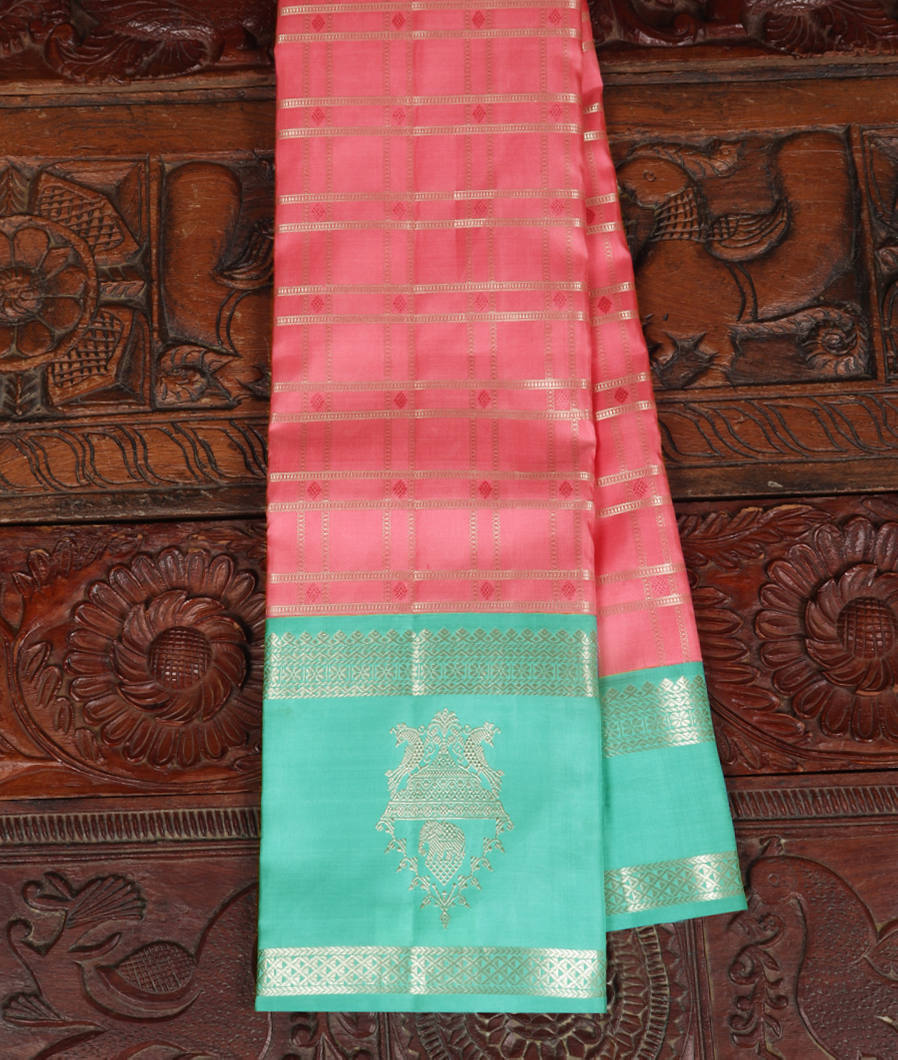 Pink Handwoven Kanjivaram Silk Saree T325645-image