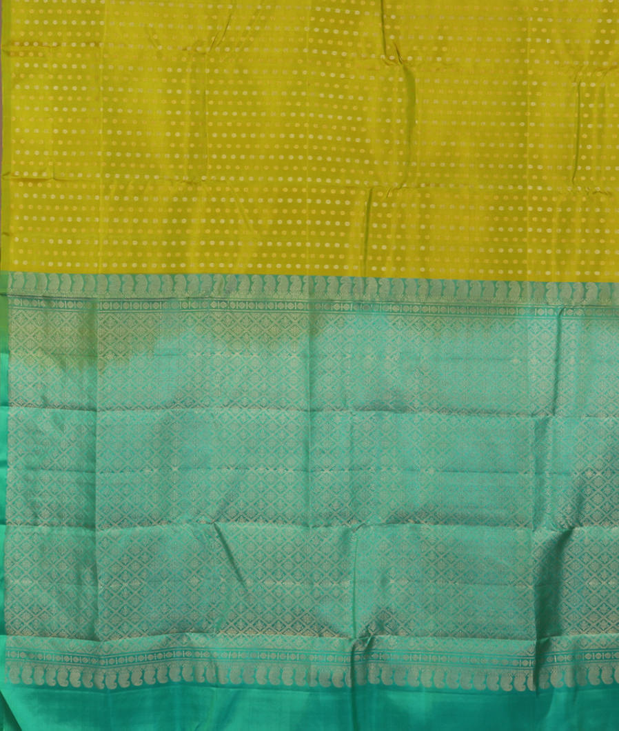 Green Handwoven Kanjivaram Silk Saree T3729804