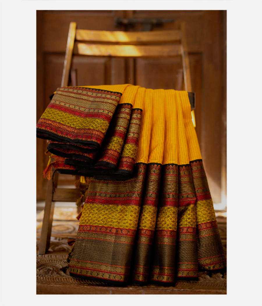 Yellow Handwoven Kanjivaram Silk Saree T377399-image