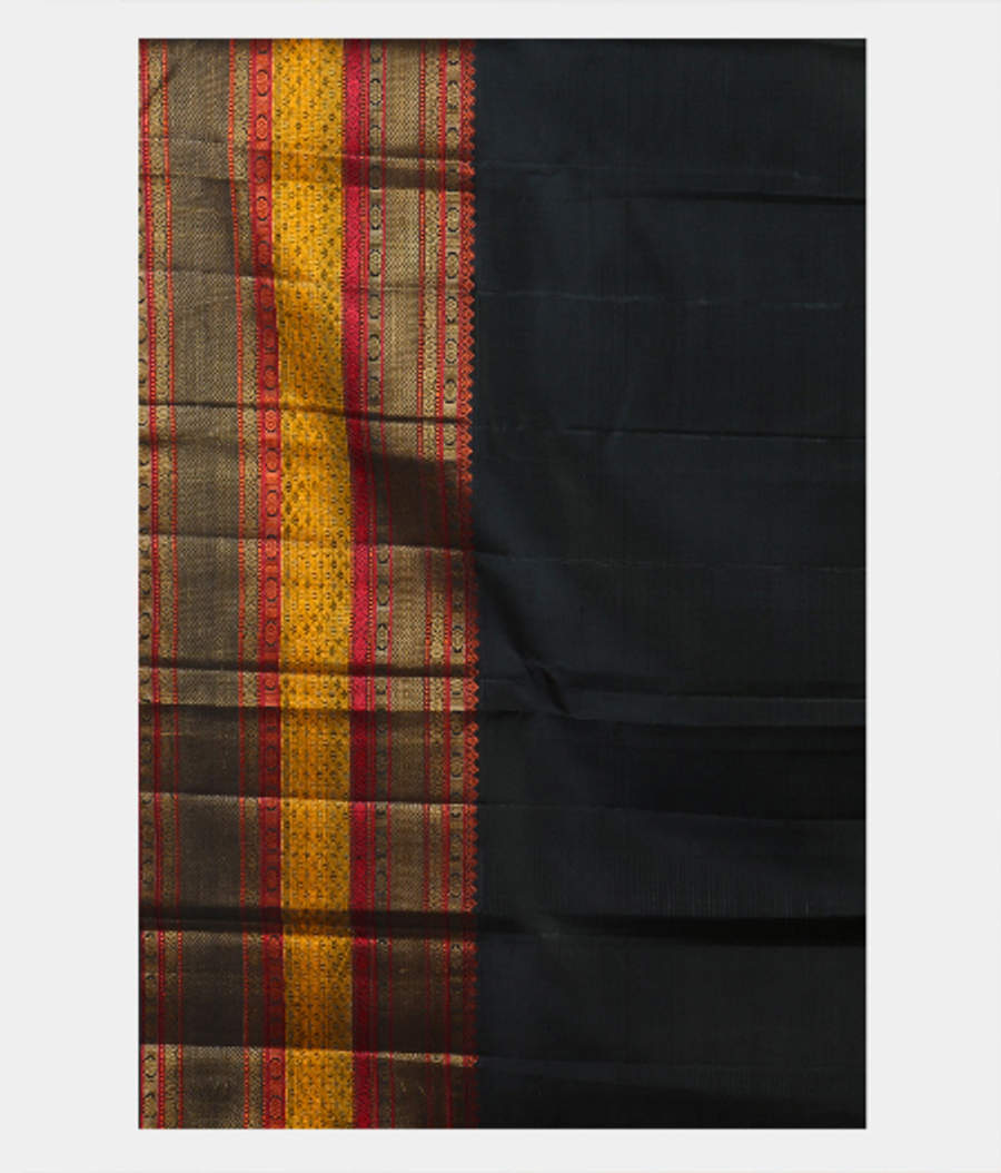 Yellow Handwoven Kanjivaram Silk Saree T3773993