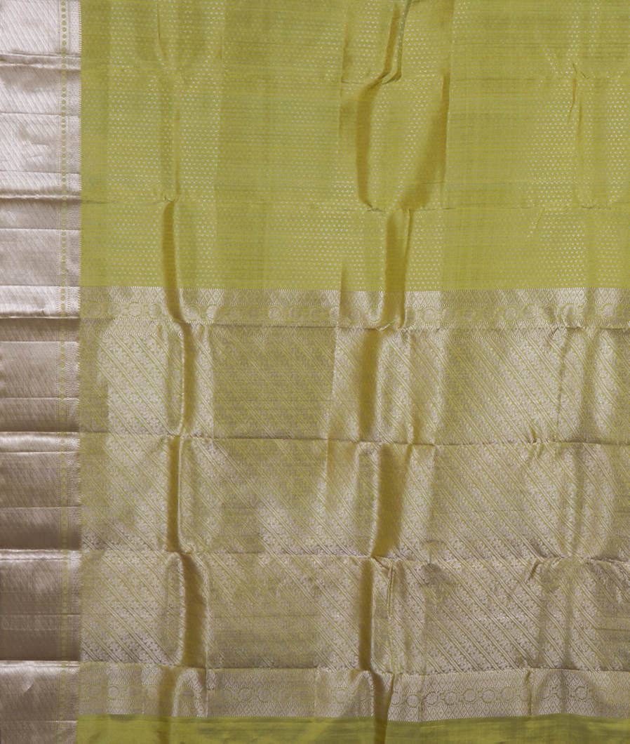 Green Handwoven Kanjivaram Silk Saree T3406824