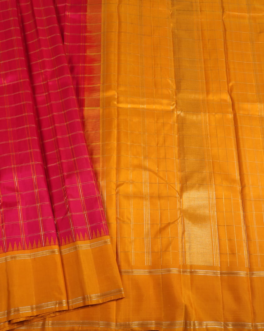 Buy Magenta Handwoven Kanjivaram Silk Saree T330496