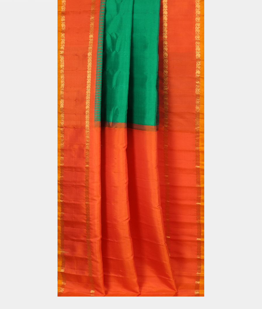 Green Gadwal Silk Saree T3571312