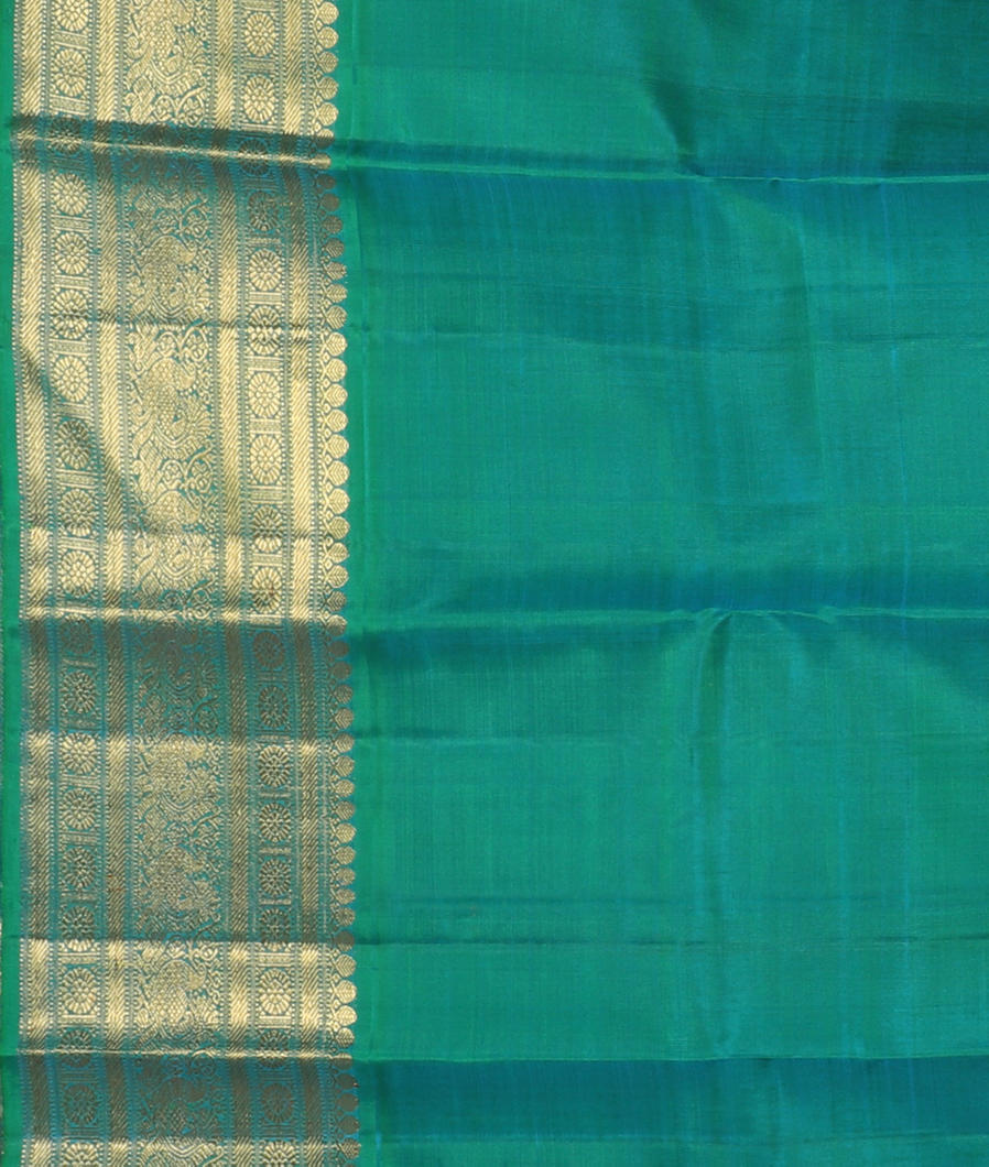 Light Grey Handwoven Kanjivaram Silk Saree T3728603