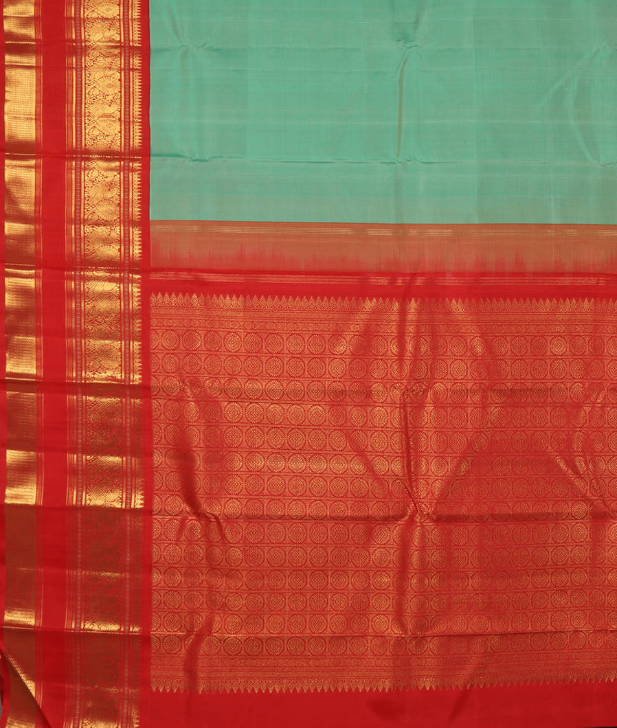 Green Handwoven Kanjivaram Silk Saree T3612514