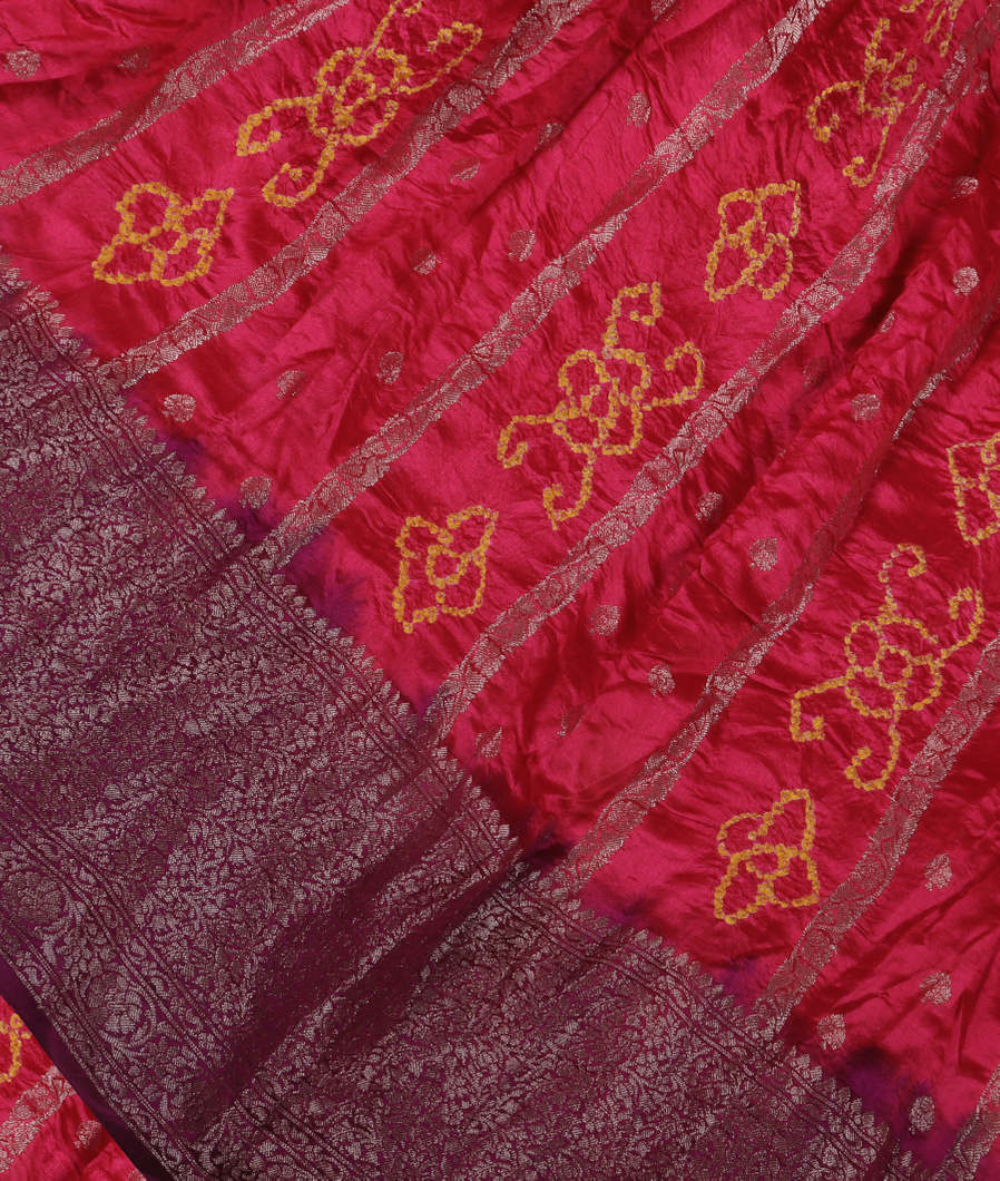 Red Bandhani Chaniya Silk Saree T377861-image