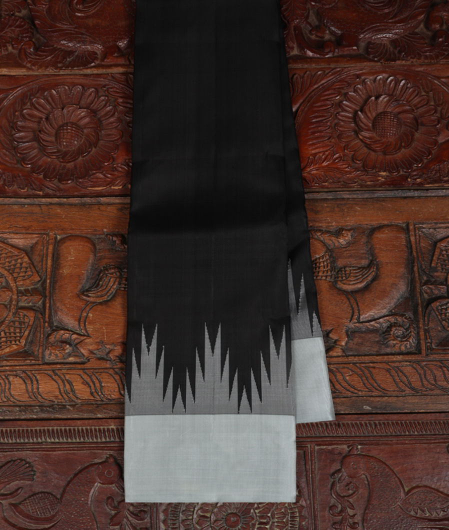 Black Handwoven Kanjivaram Silk Saree T373735-image