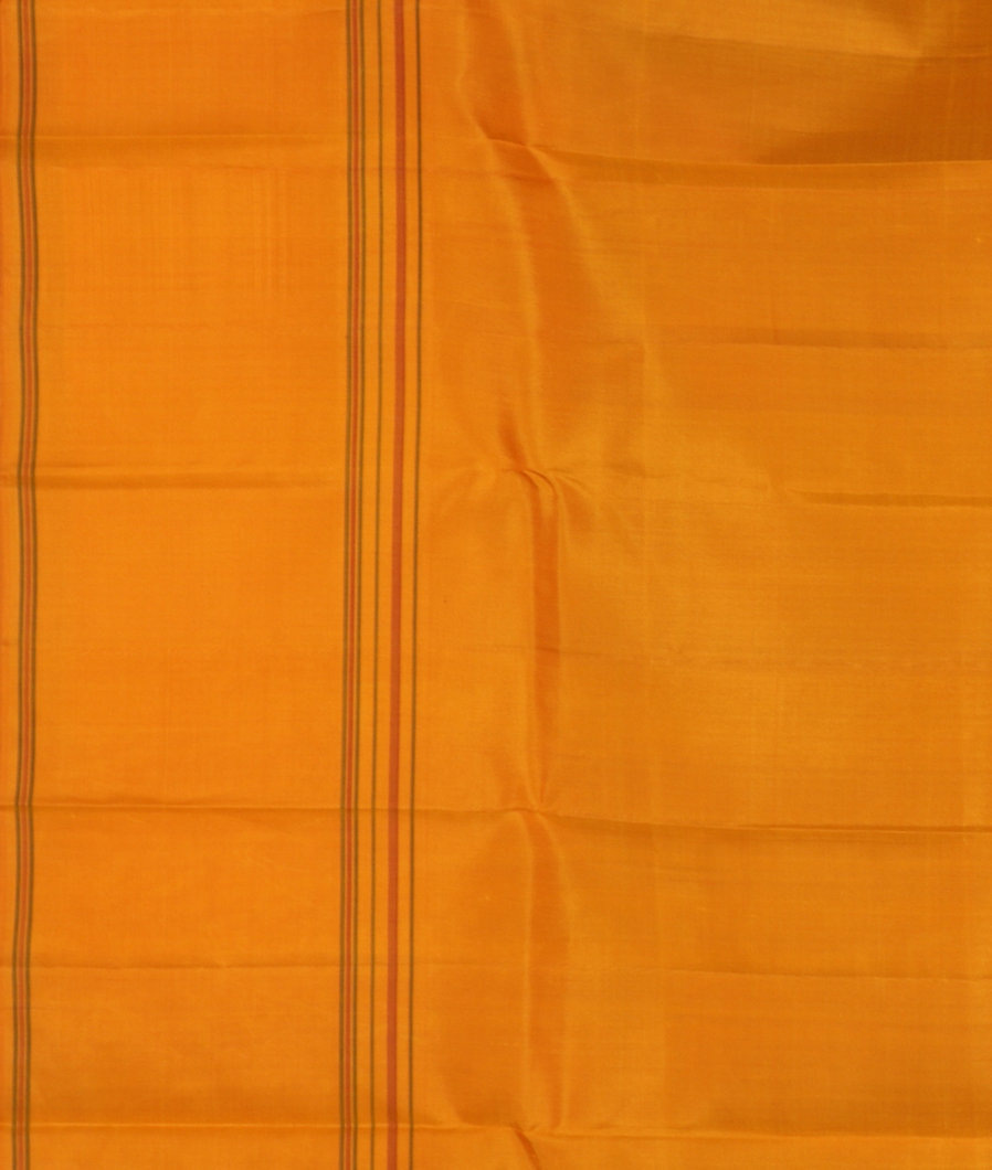 Black and Maroon Handwoven Kanjivaram Silk Saree T3170753