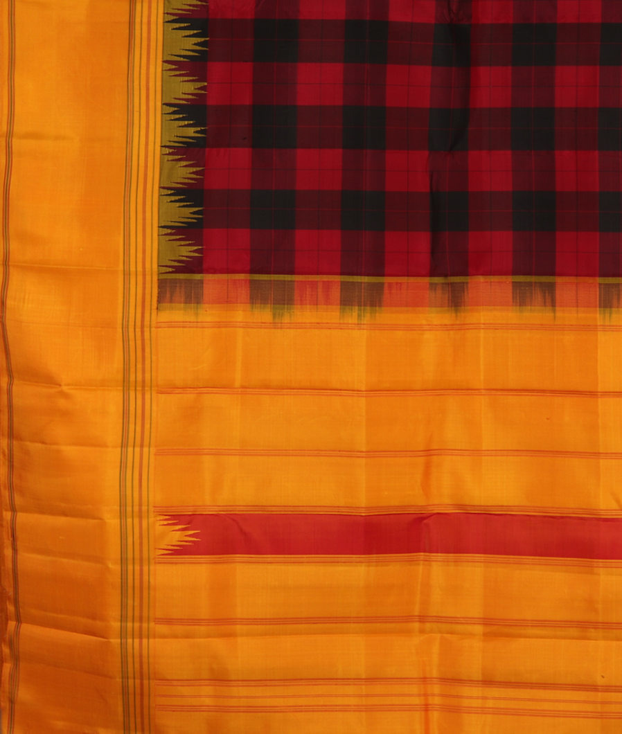 Black and Maroon Handwoven Kanjivaram Silk Saree T3170754