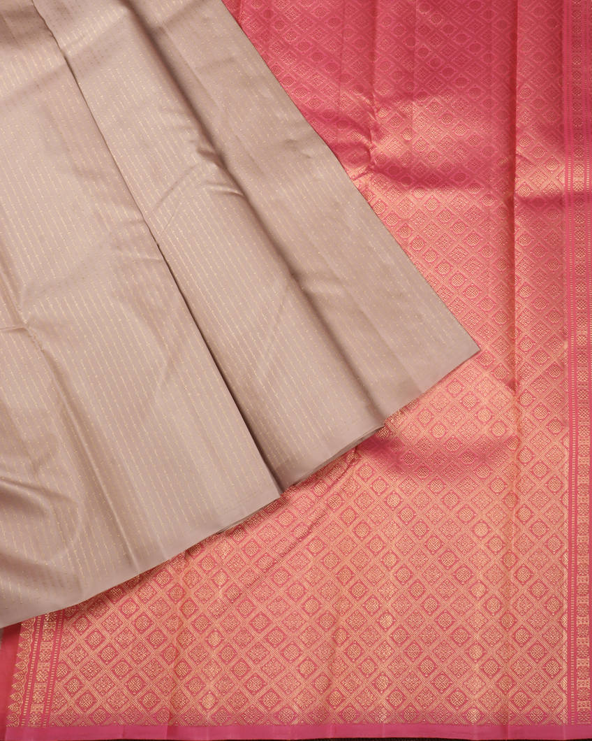 Light Grey Handwoven Kanjivaram Silk Saree T3834852