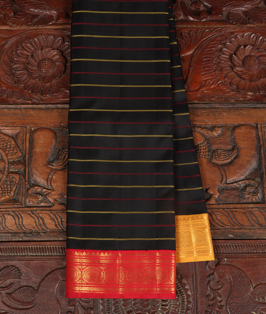 Black Handwoven Kanjivaram Silk Saree T337200-image