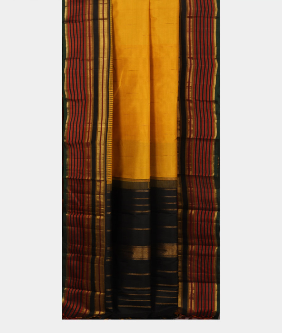Yellow Handwoven Kanjivaram Silk Saree T3646922