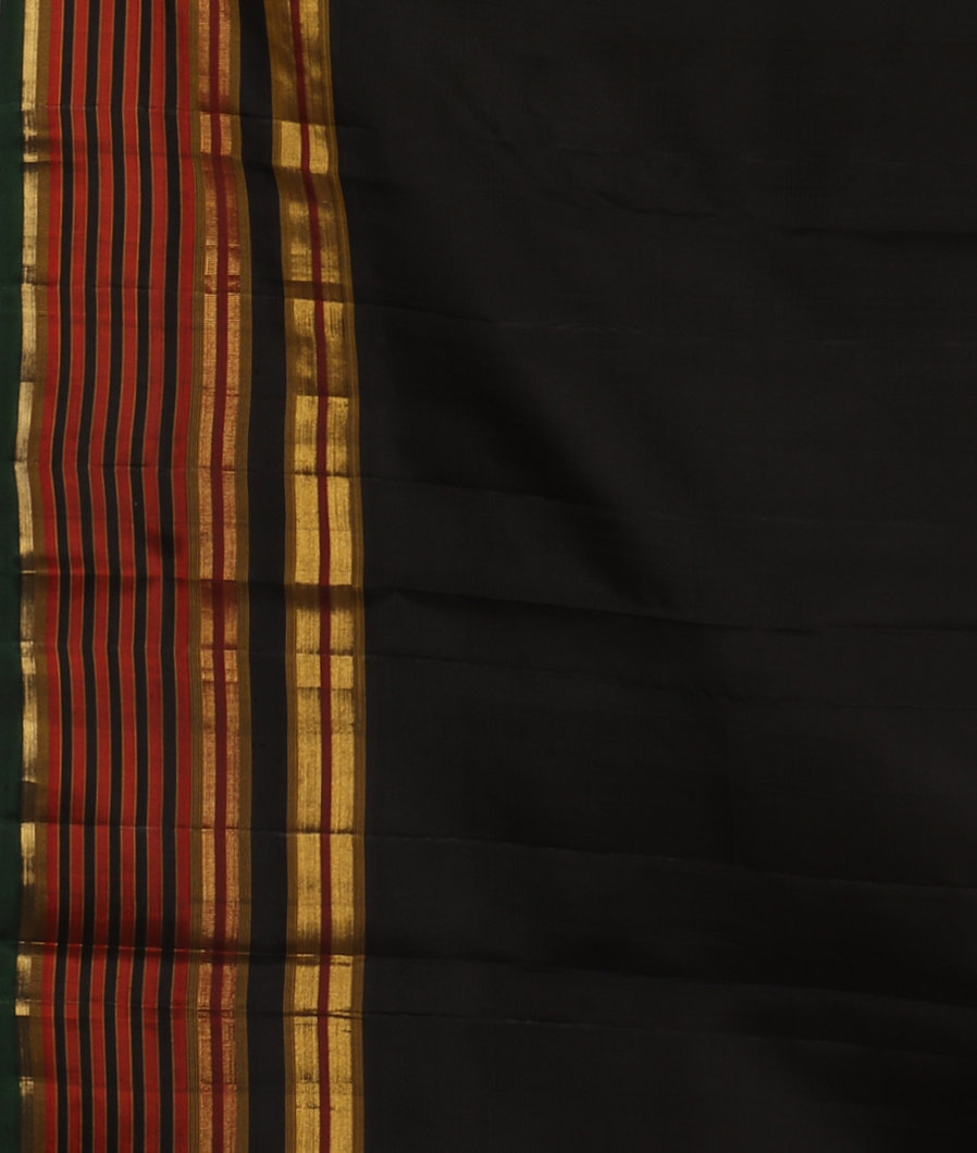 Yellow Handwoven Kanjivaram Silk Saree T3646923