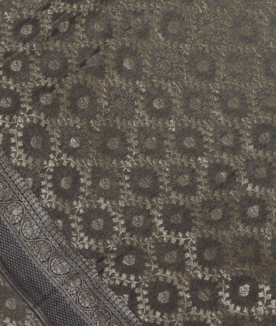 Grey Banaras Georgtte Silk Saree T260137-image