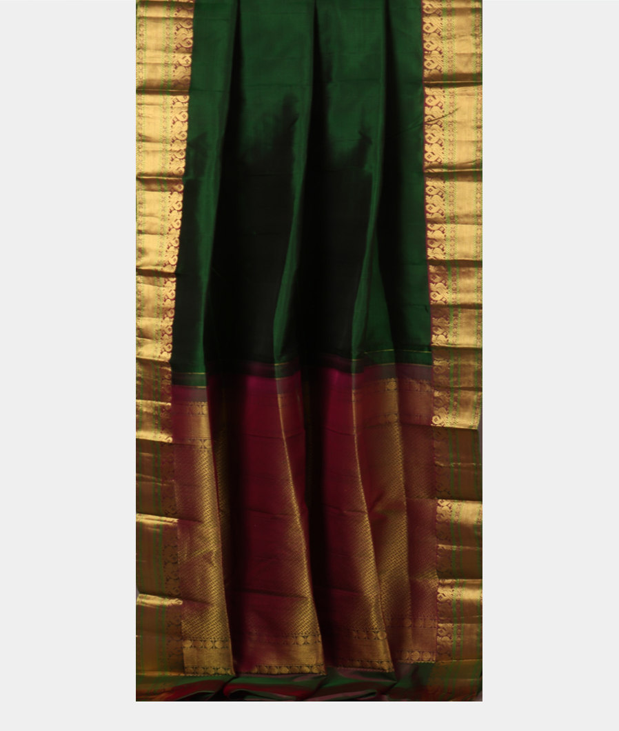 Green Soft Silk Saree T3909682