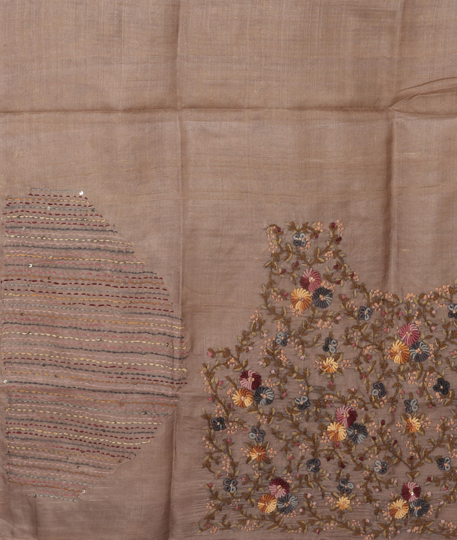 Grey Tussar Printed Saree T3916413