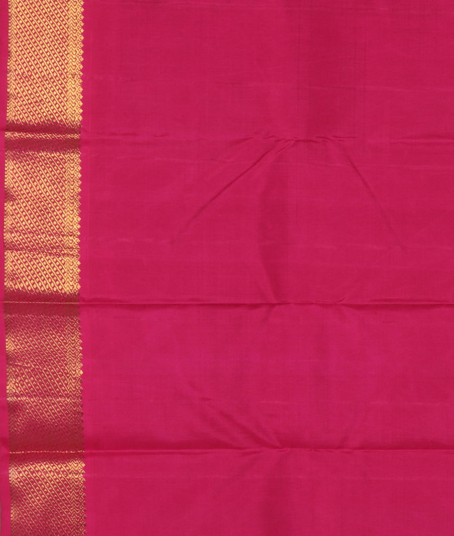 Green  Handwoven Kanjivaram Silk Saree T2896663