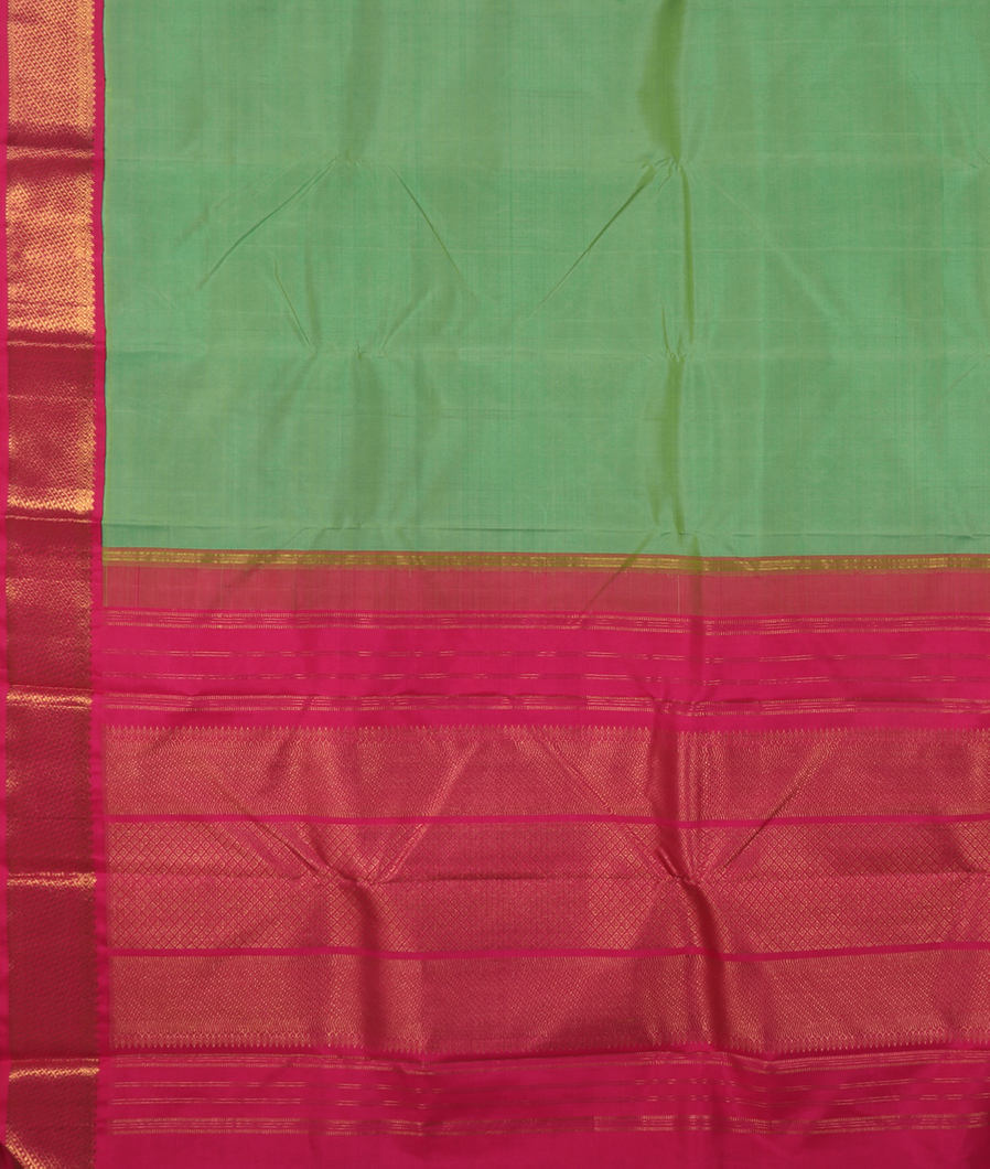 Green  Handwoven Kanjivaram Silk Saree T2896664