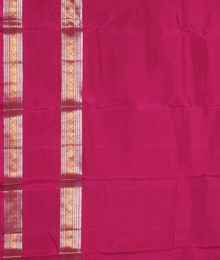 Green Handwoven Kanjivaram Silk Saree T2909843