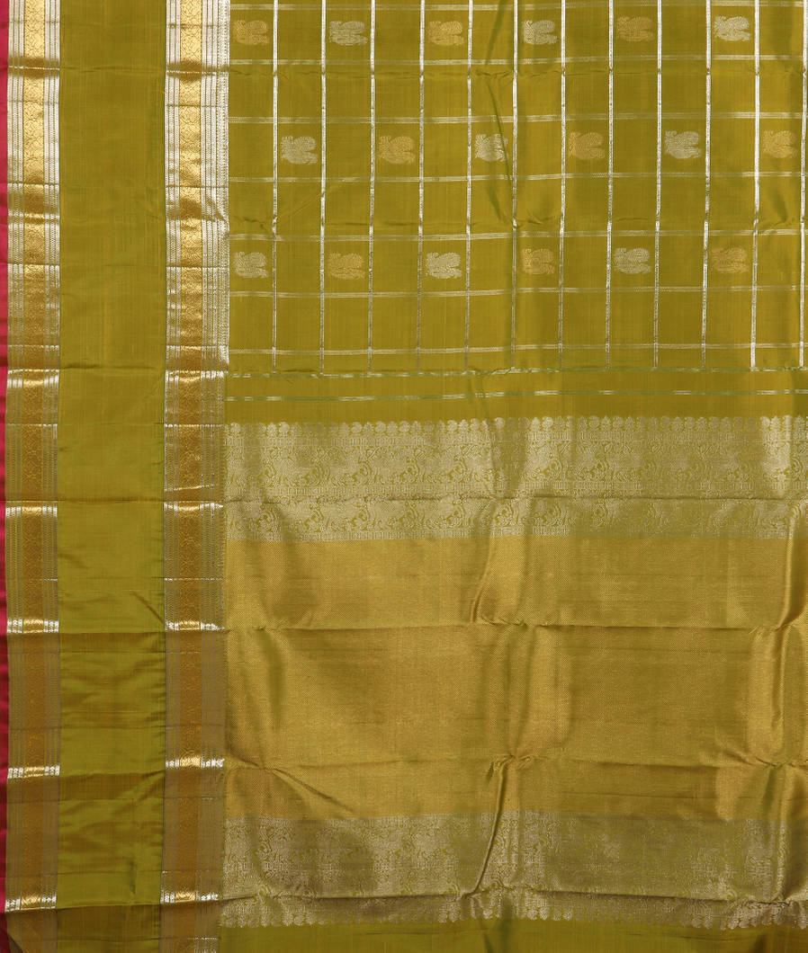 Green Handwoven Kanjivaram Silk Saree T2909844