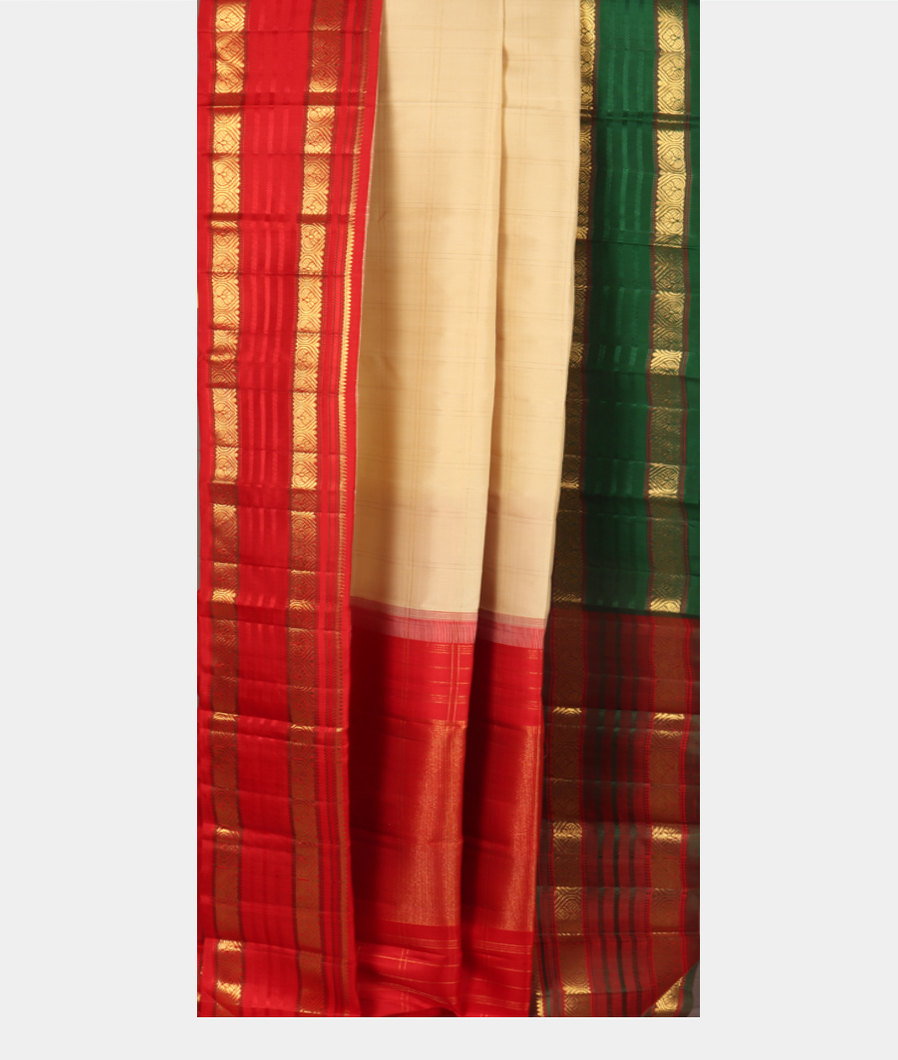 Cream Handwoven Kanjivaram Silk Saree T3976382